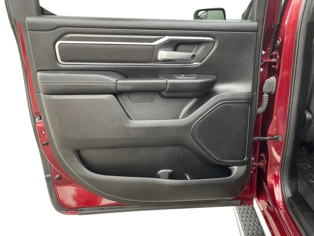 Used 2025 RAM 1500 Big Horn AWD/4WD image 16
