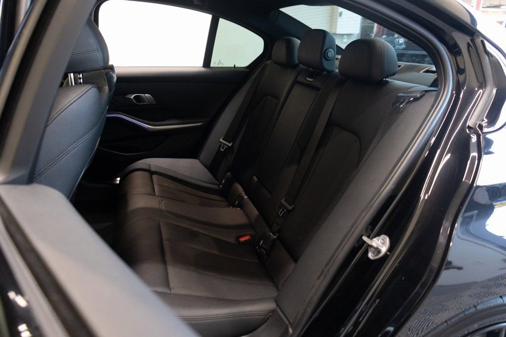 Used 2021 BMW M340i w/ Driving Assistance Package image 18