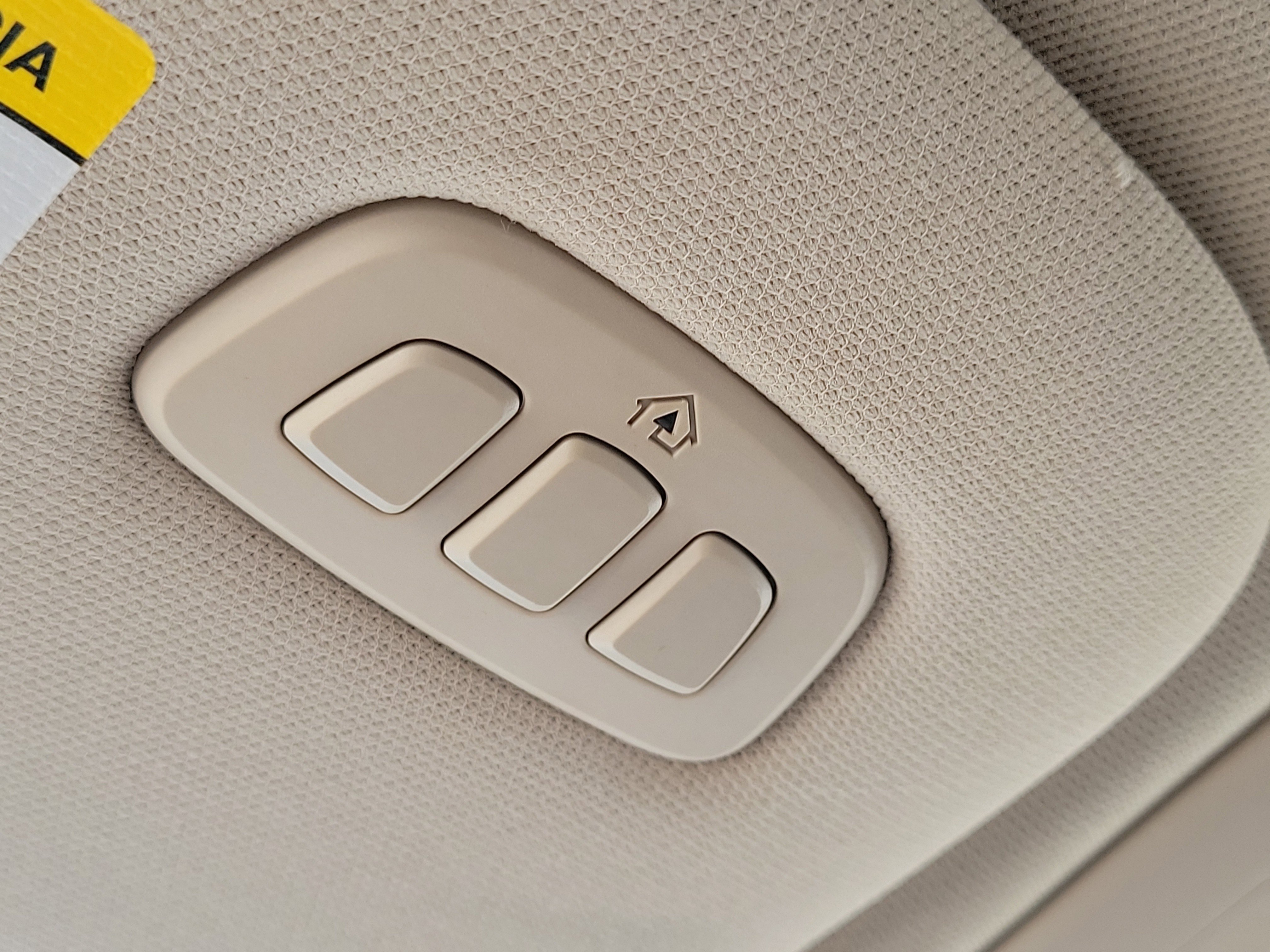 Used 2023 Lincoln Aviator 2WD w/ Premium Package image 33