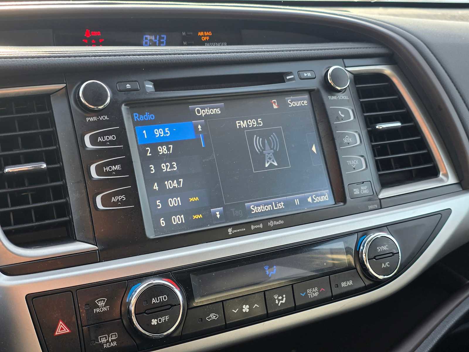 Used 2018 Toyota Highlander XLE image 31