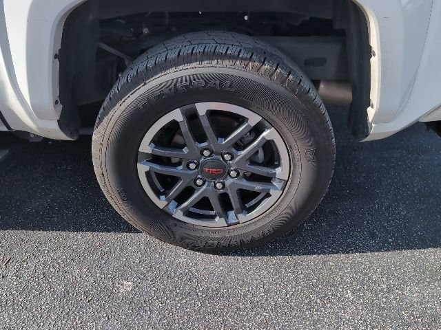 Used 2024 Toyota Tacoma TRD Sport image 7