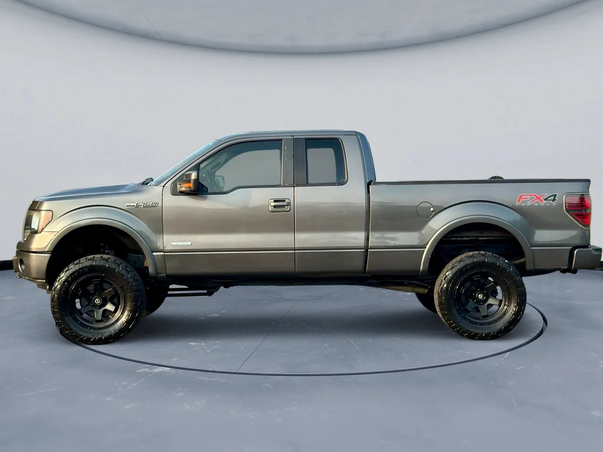 Used 2013 Ford F150 FX4 w/ Mid Equipment Group AWD/4WD image 3