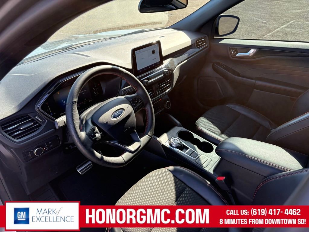Used 2024 Ford Escape ST-Line image 12