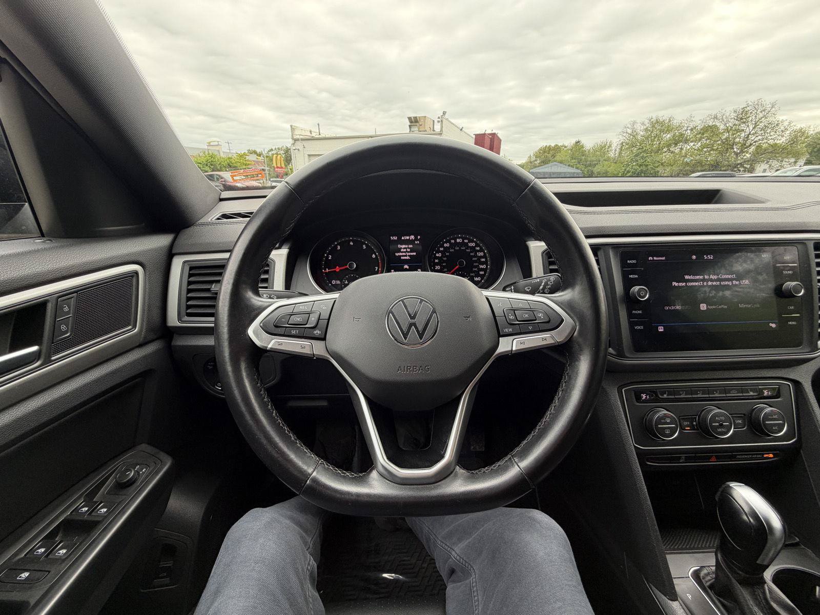 Used 2020 Volkswagen Atlas Cross Sport SE AWD/4WD image 13