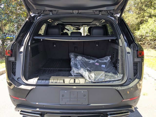 New 2026 Land Rover Range Rover Sport SE AWD/4WD image 7