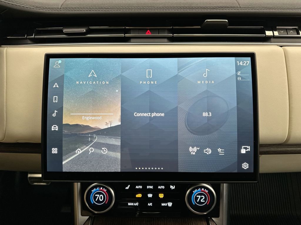 Used 2023 Land Rover Range Rover SE image 26