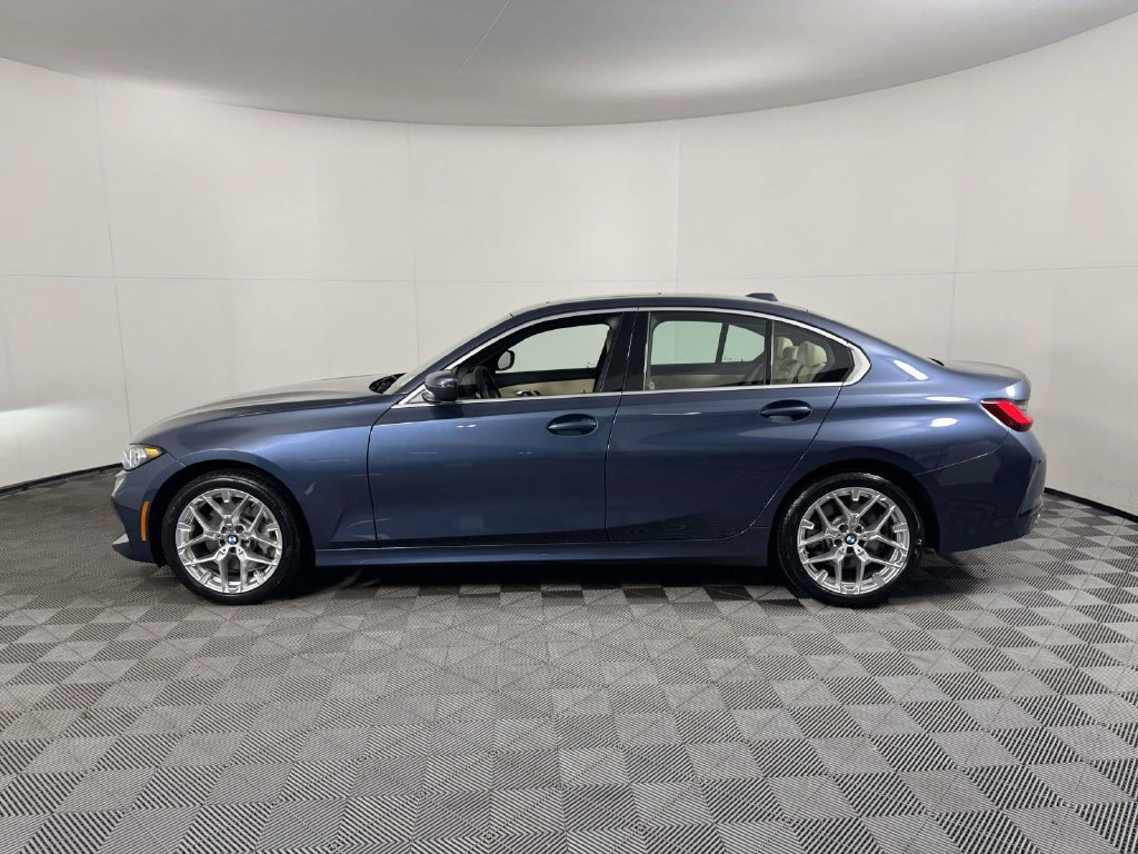 Used 2026 BMW 330i xDrive Sedan w/ Premium Package AWD/4WD image 11