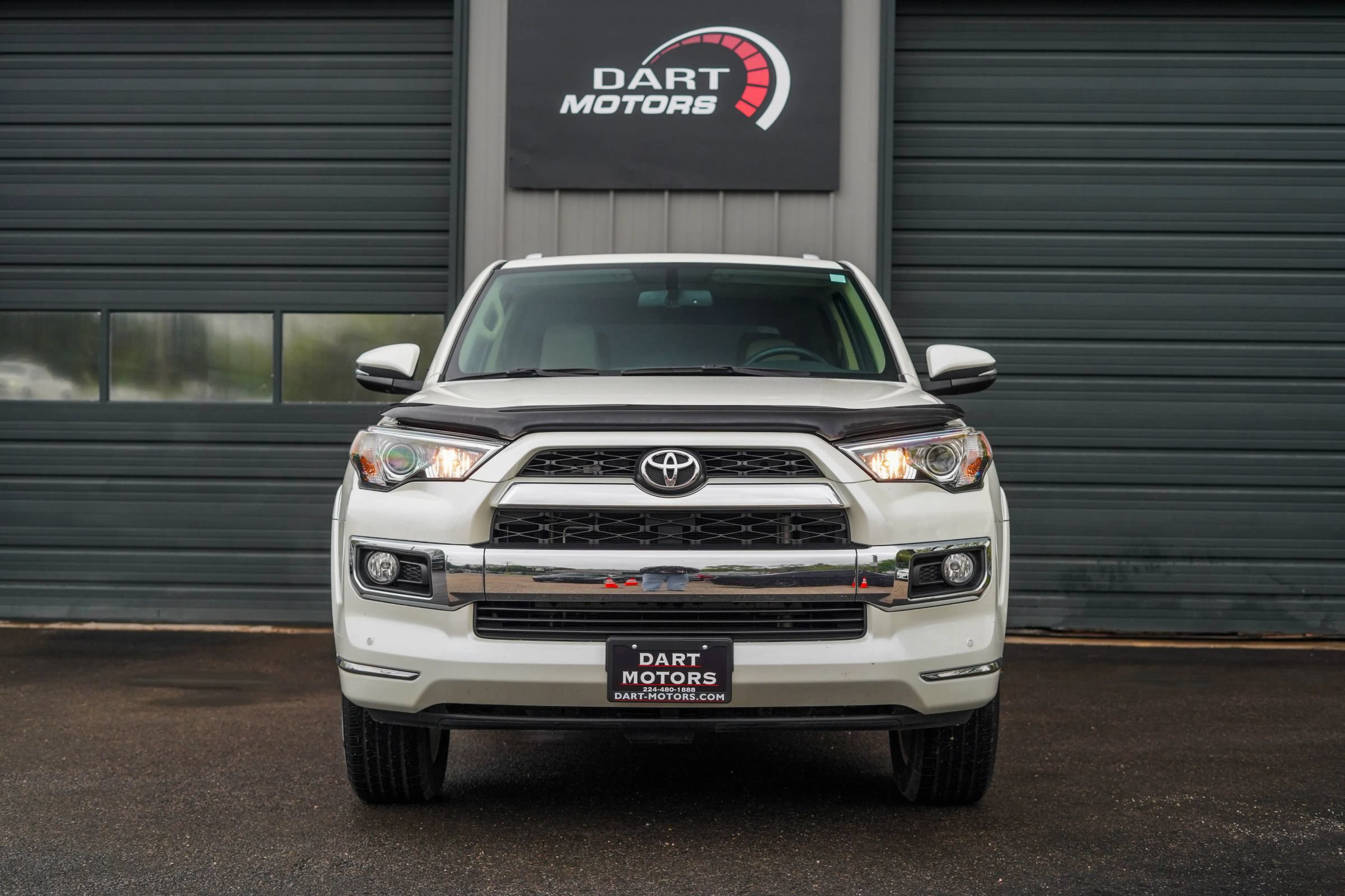 Used 2017 Toyota 4Runner Limited AWD/4WD image 2