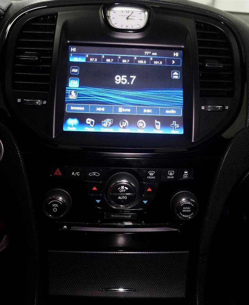 Used 2014 Chrysler 300 S image 15