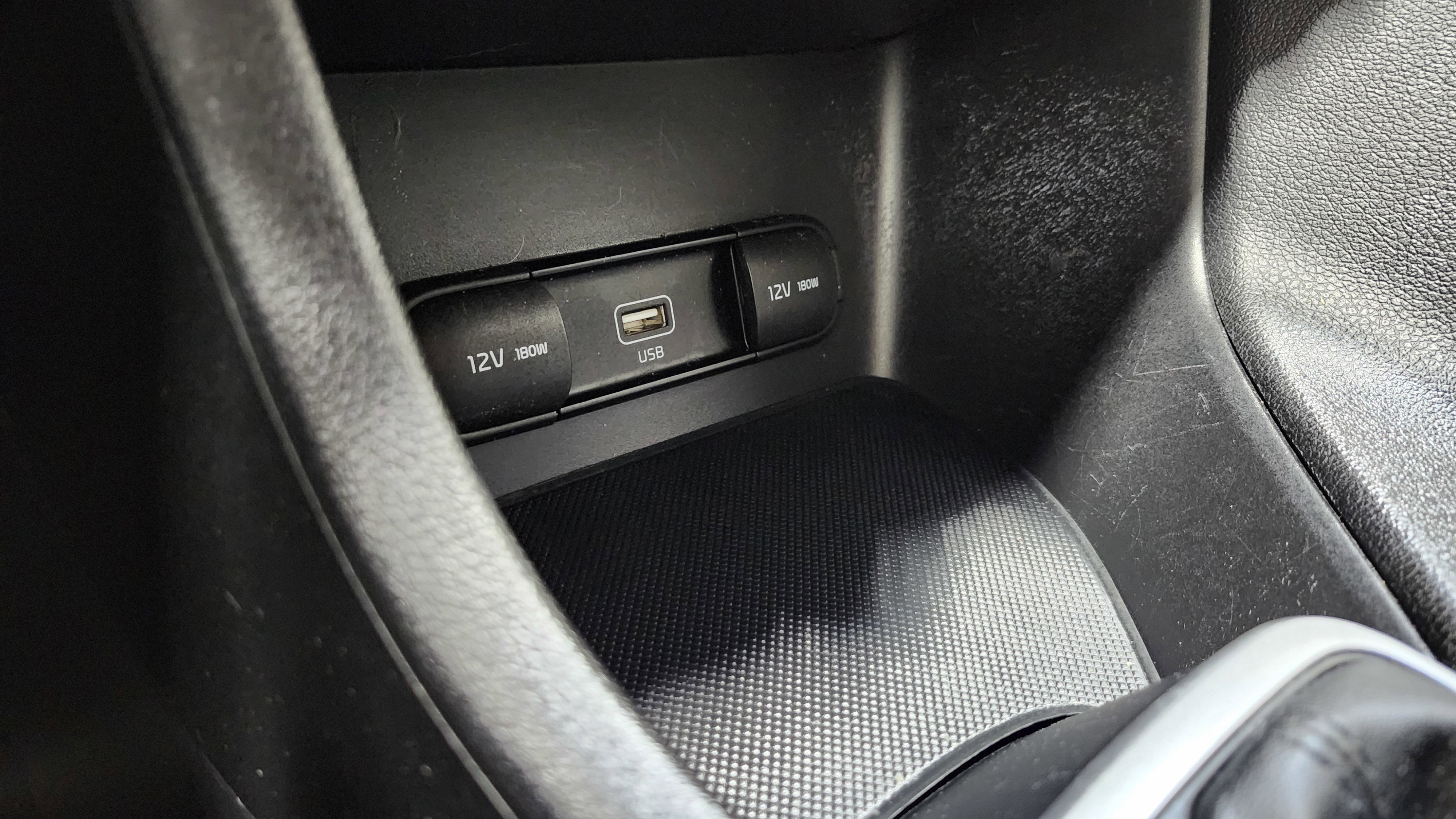 Used 2021 Kia Sportage LX image 6