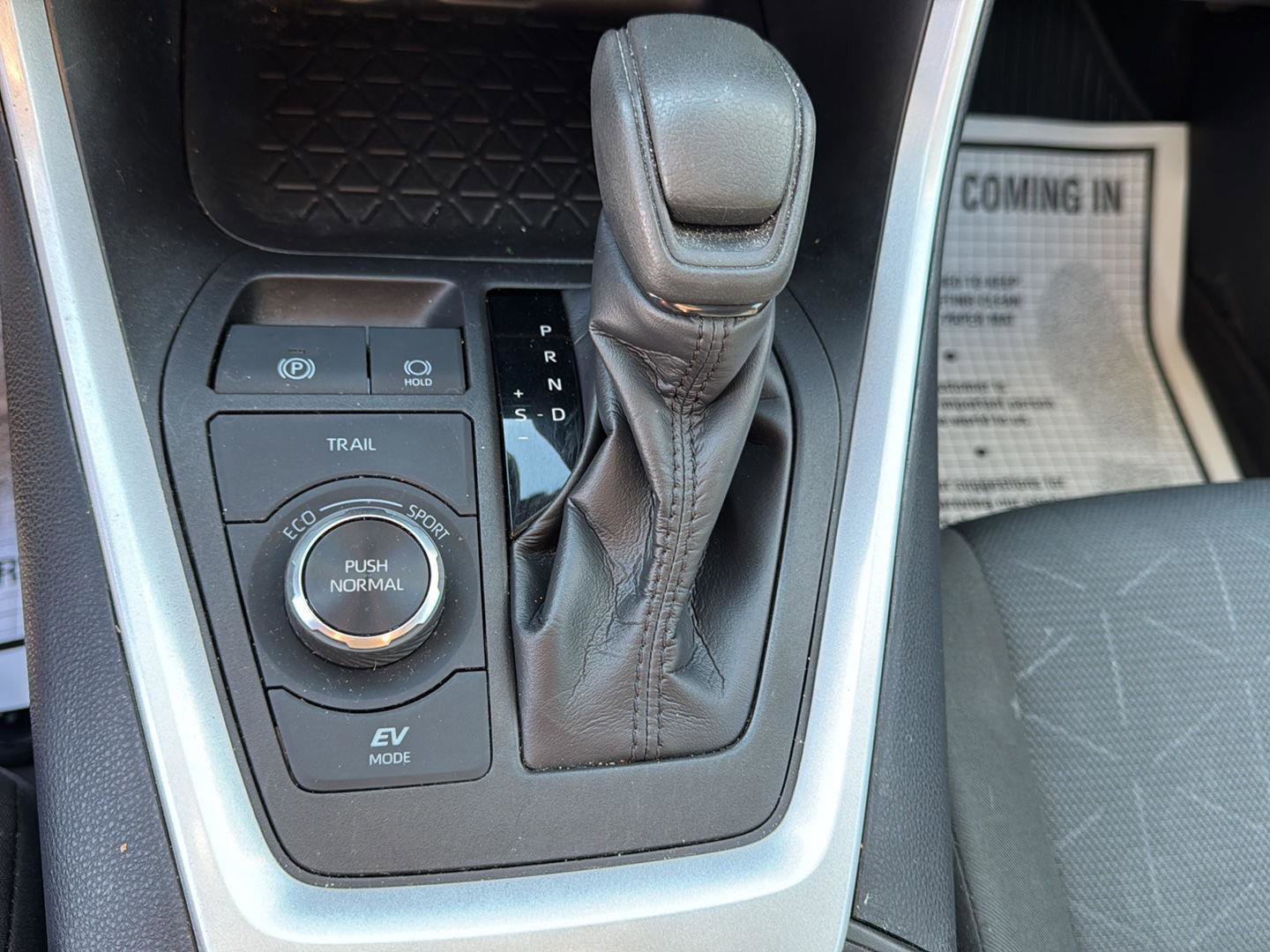 Used 2024 Toyota RAV4 XLE w/ Convenience Package image 14