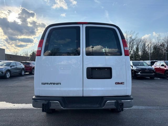 Used 2024 GMC Savana 2500 w/ Driver Convenience Package image 4