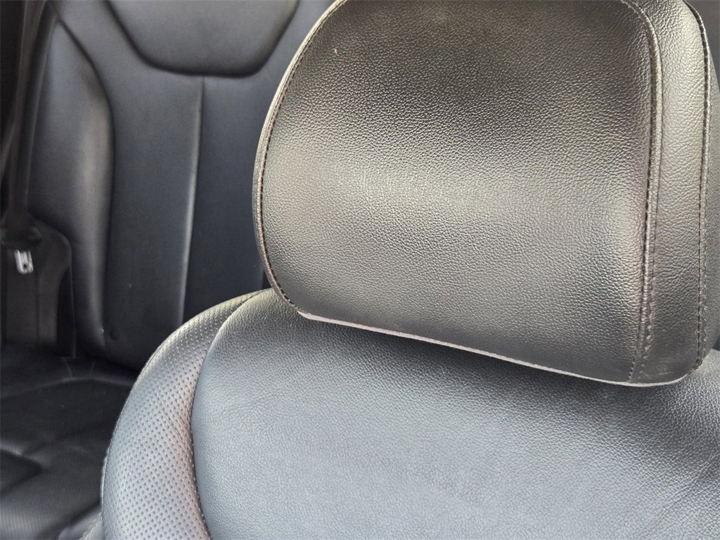 Used 2020 Hyundai Santa Fe SEL image 14