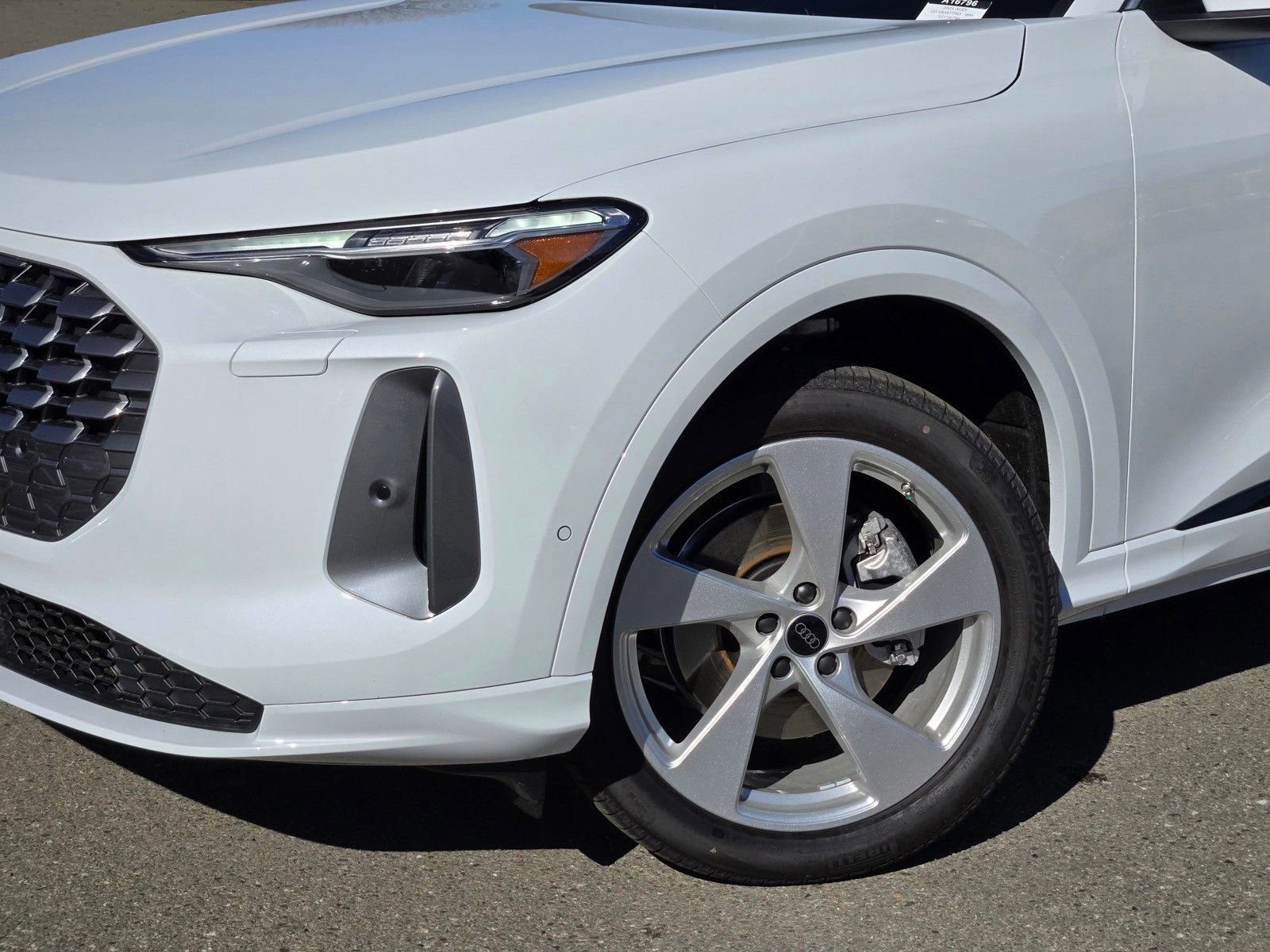 New 2025 Audi Q5 Premium Plus AWD/4WD image 9