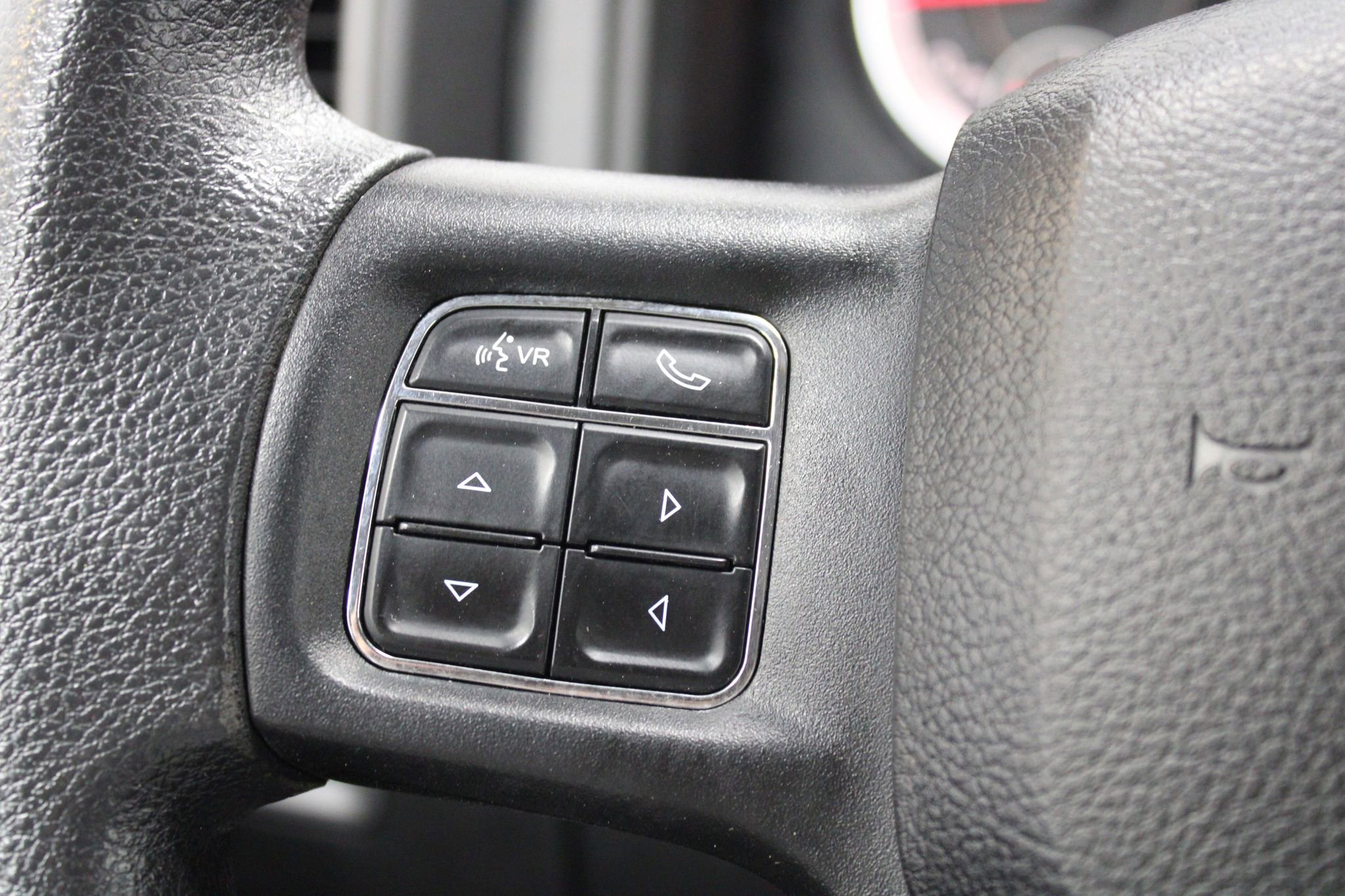 Used 2017 RAM 1500 Express image 30