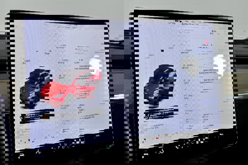 Used 2022 Tesla Model Y Long Range image 35