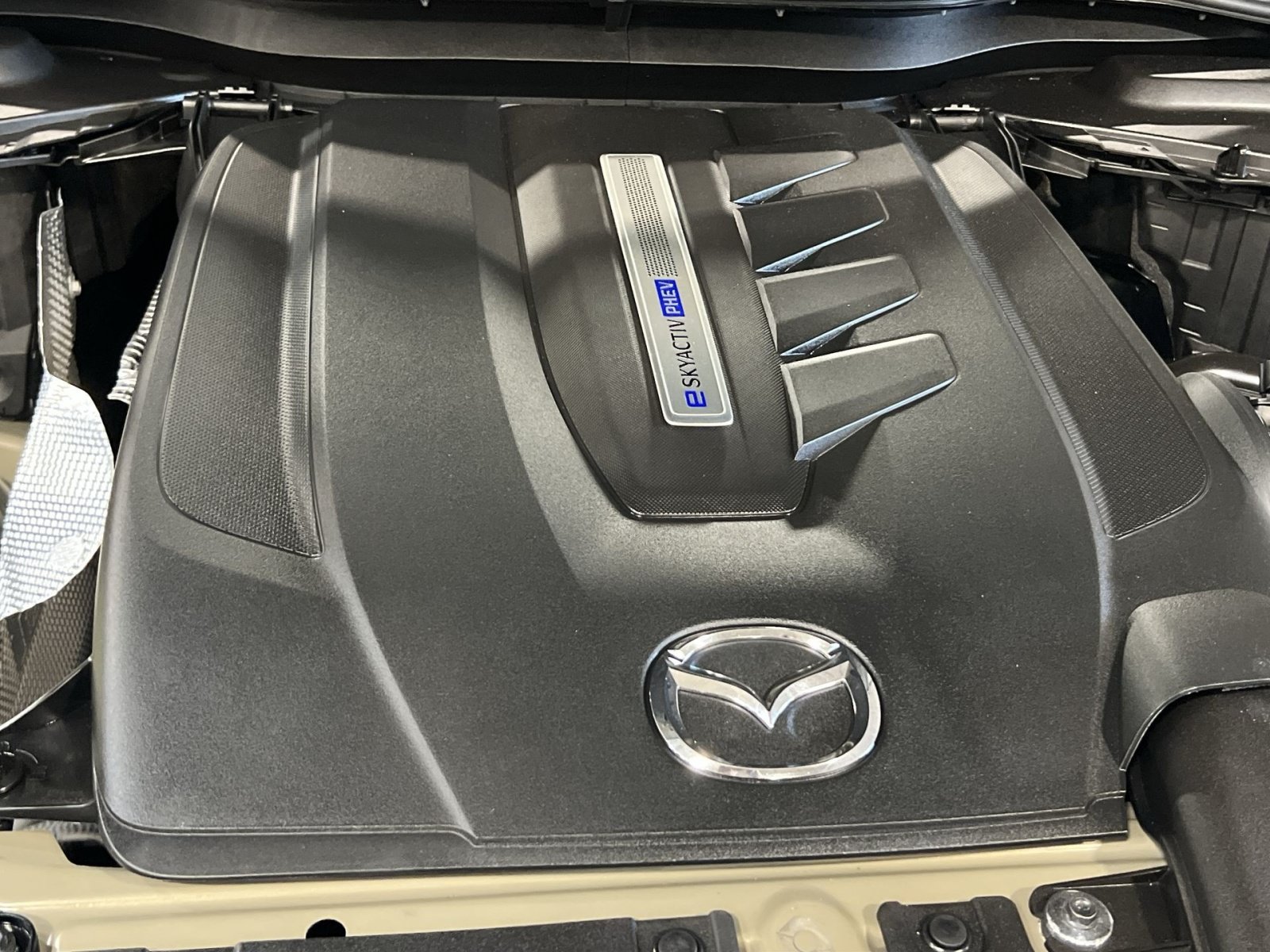 Used 2025 MAZDA CX-70 Plug-In Hybrid w/ Premium Plus AWD/4WD image 28