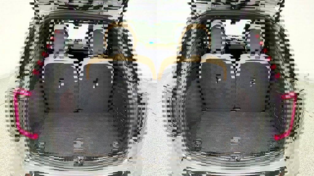 Used 2025 Volvo EX90 Ultra image 23