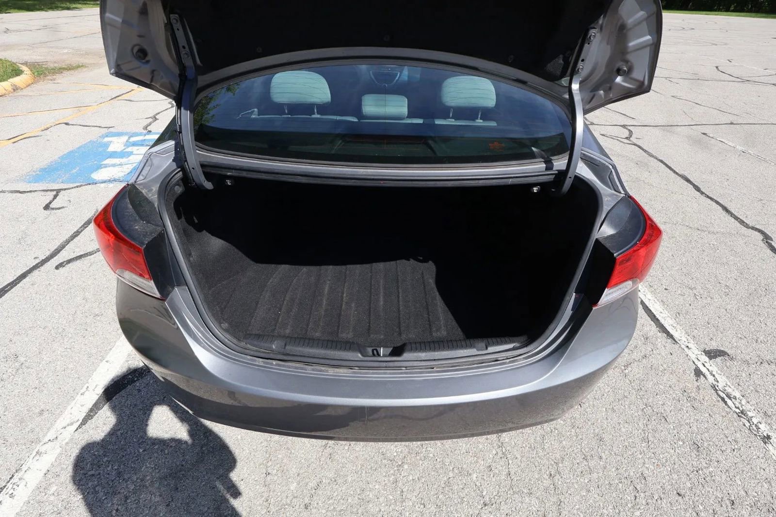 Used 2012 Hyundai Elantra GLS w/ Preferred Pkg 3 FWD image 15