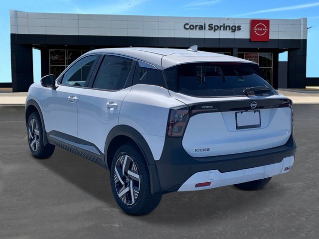 New 2025 Nissan Kicks SV image 3