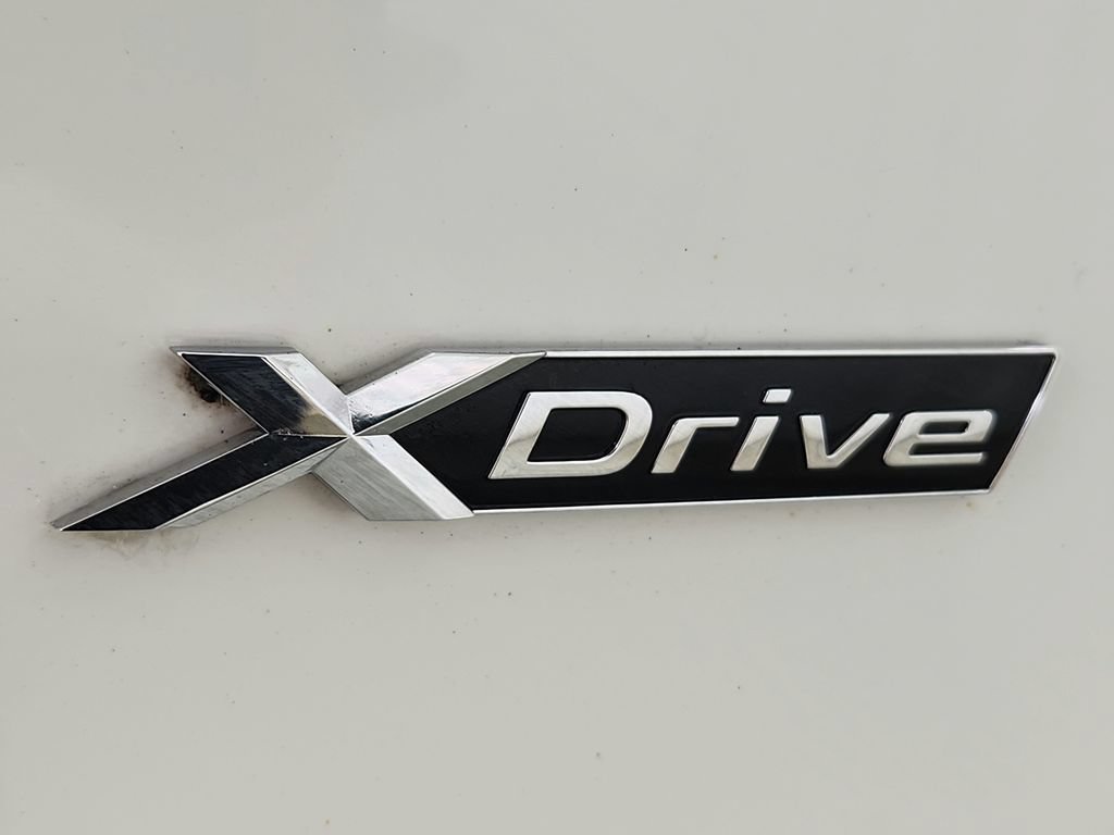 Used 2020 BMW 530i xDrive w/ M Sport Package AWD/4WD image 39