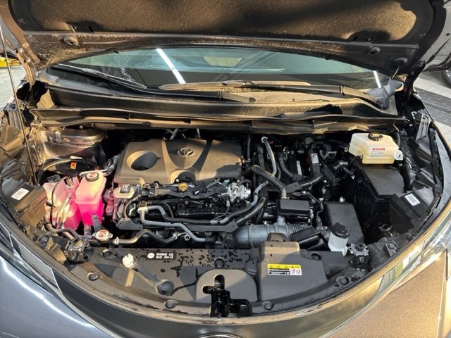 Used 2025 Toyota Sienna LE image 28