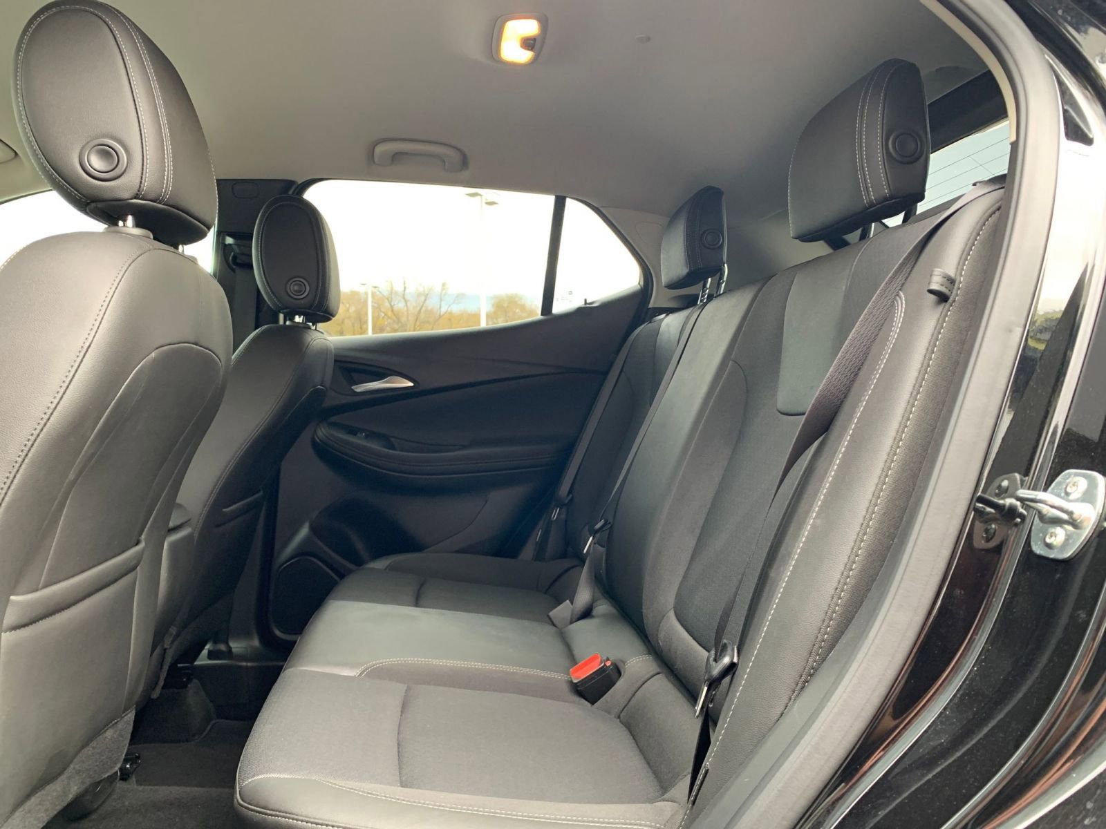 Used 2025 Buick Encore GX Preferred image 23