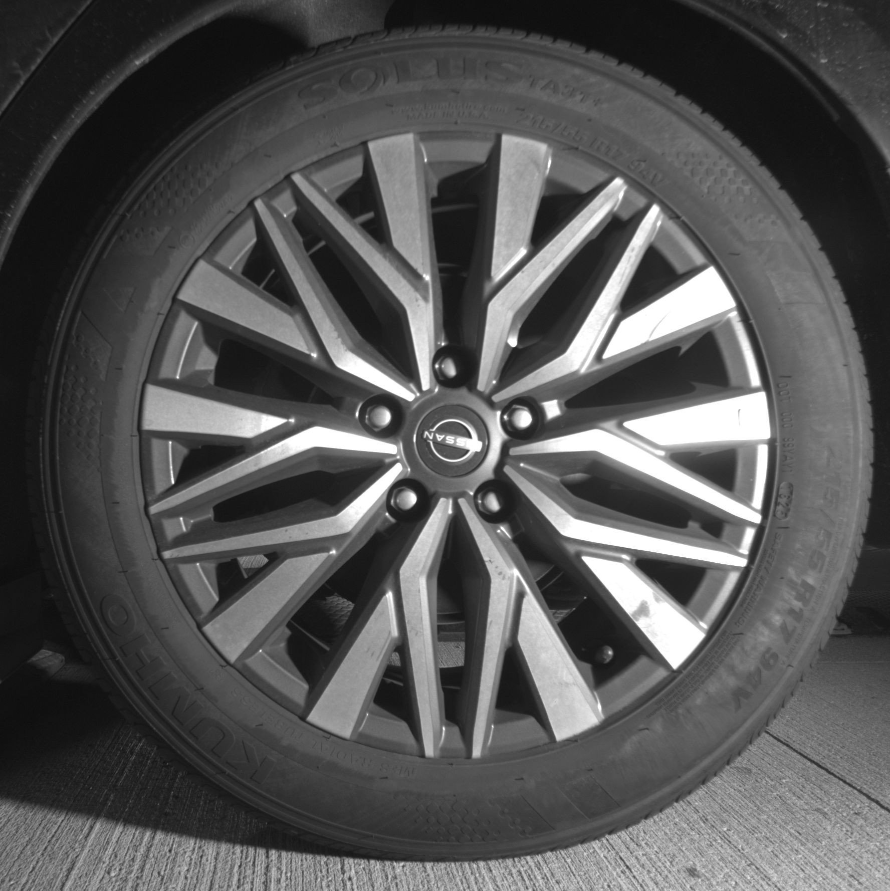 Used 2025 Nissan Altima 2.5 SV FWD image 14