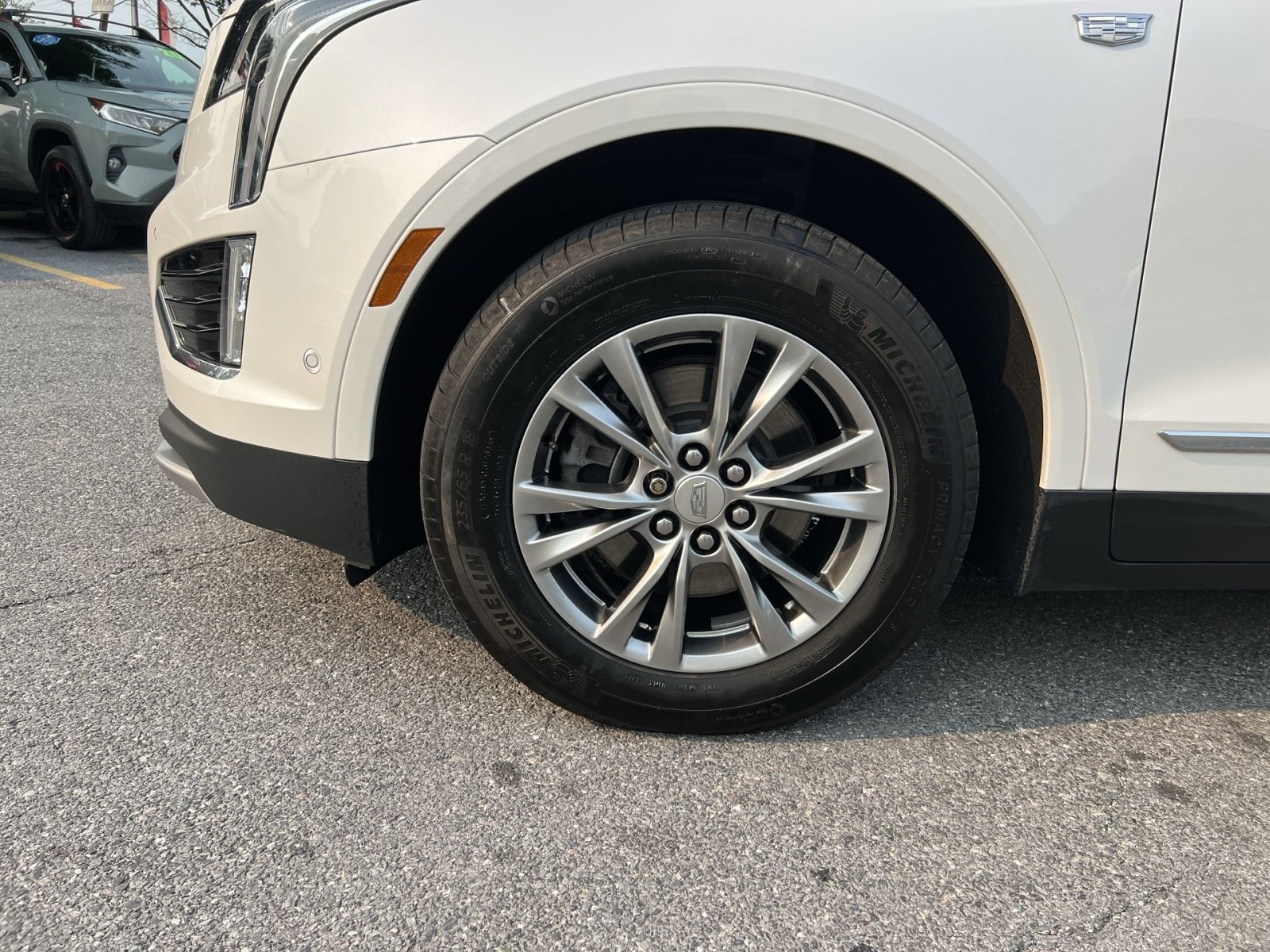 Used 2023 Cadillac XT5 Premium Luxury w/ Technology Package AWD/4WD image 12