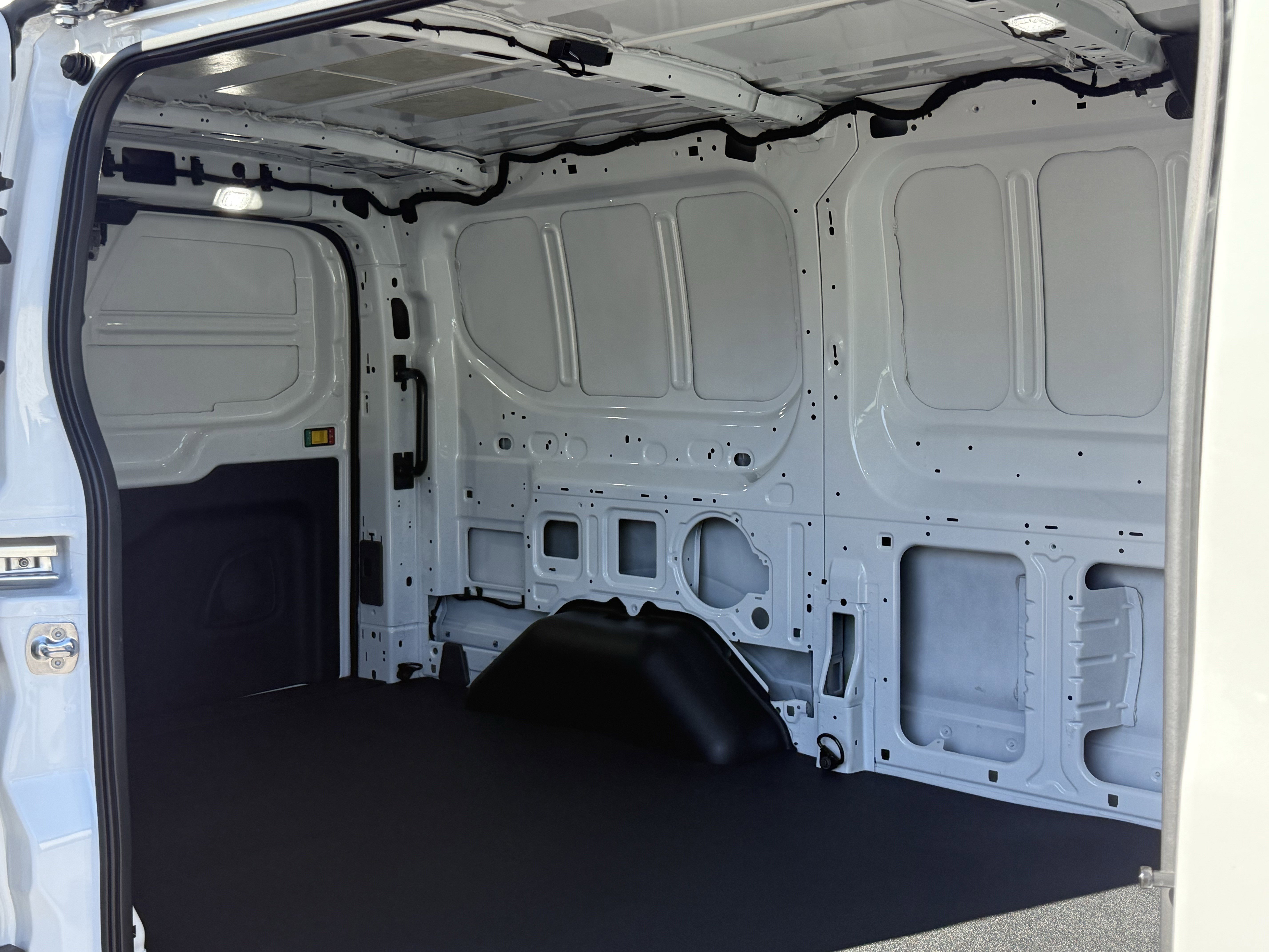 New 2026 Ford Transit 150 Low Roof RWD image 16