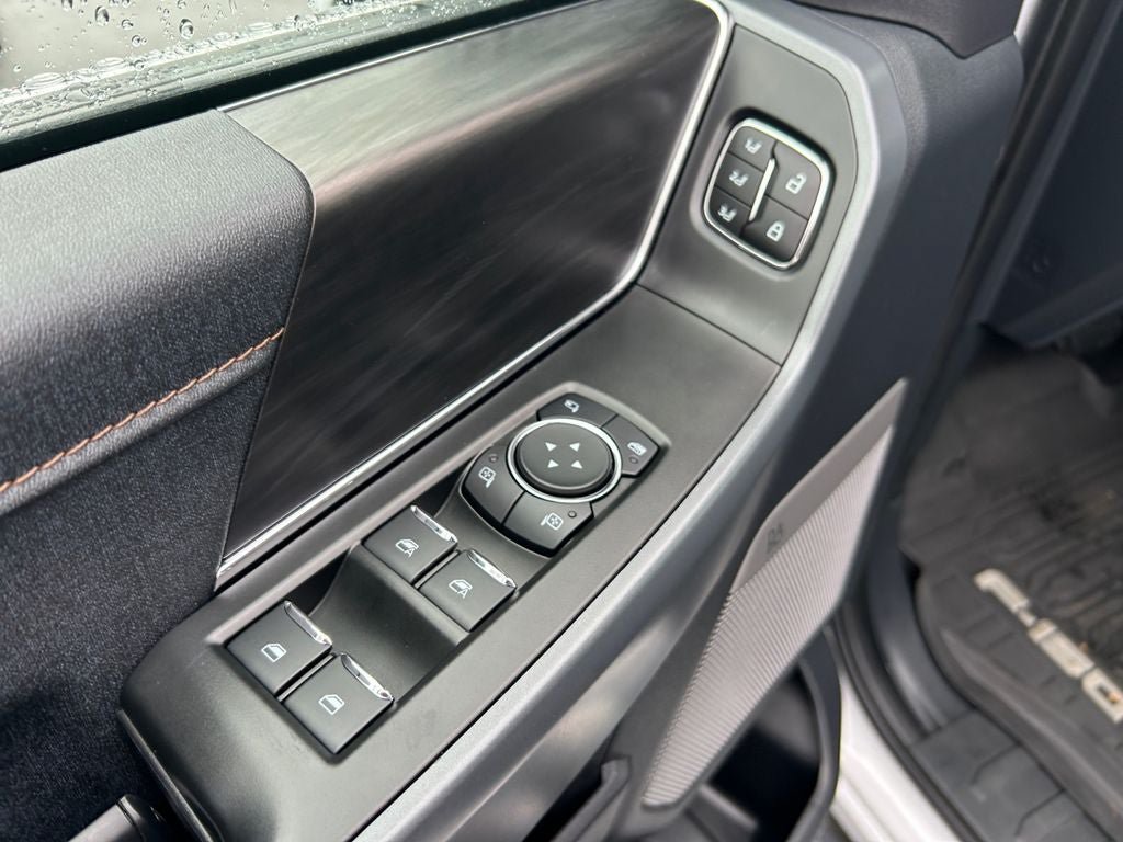 Used 2025 Ford F150 Lariat w/ FX4 Off-Road Package AWD/4WD image 23