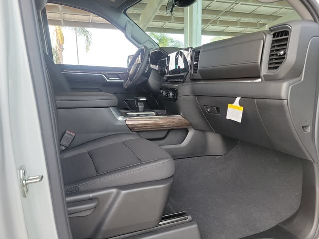 New 2026 Chevrolet Silverado 1500 LT w/ LPO, Dark Essentials Package RWD image 17
