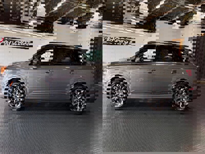 Used 2018 Audi Q7 3.0T Prestige image 10