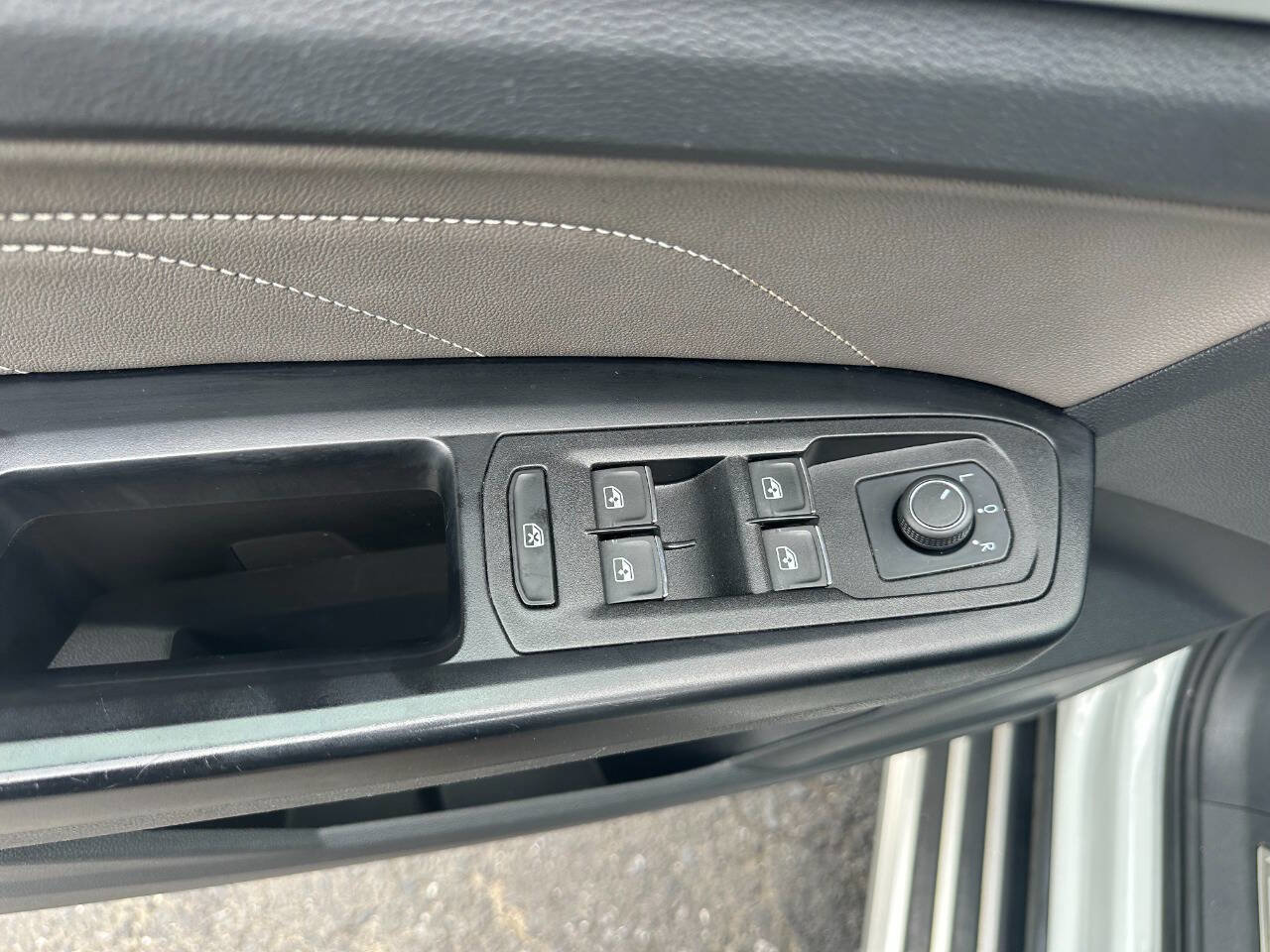 Used 2021 Volkswagen Atlas SE image 17