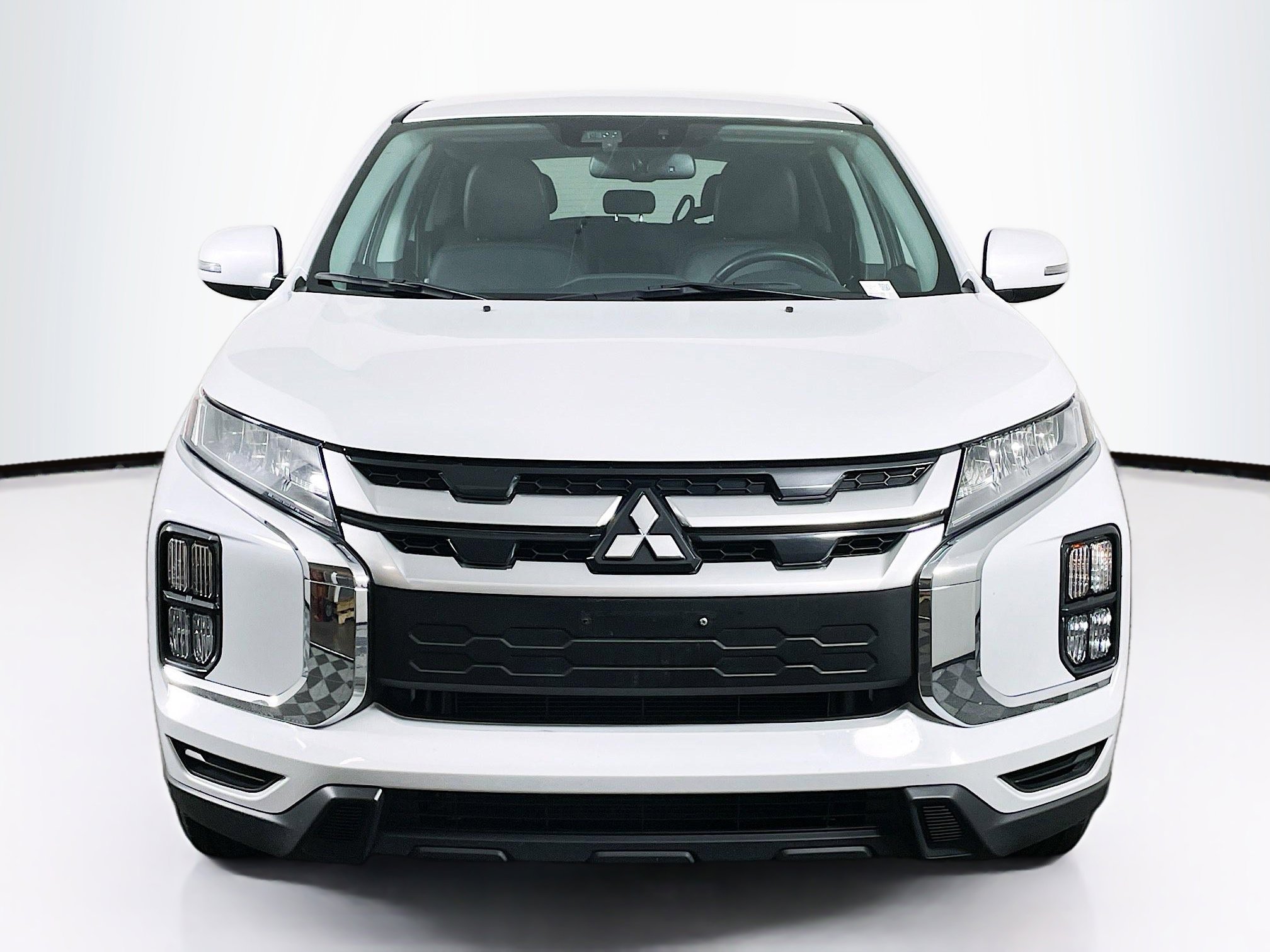 Used 2024 Mitsubishi Outlander Sport SE image 2