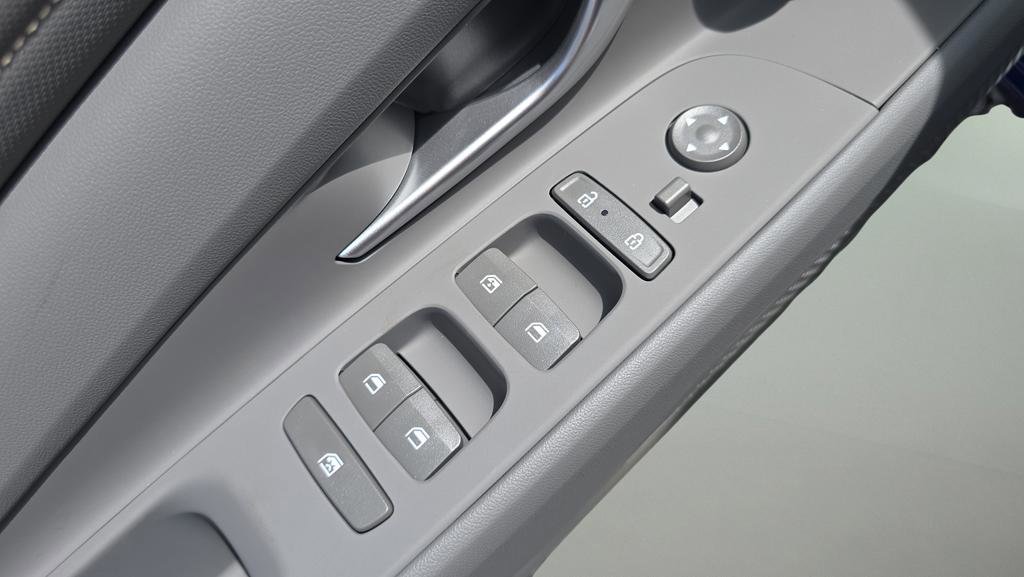 New 2026 Hyundai Elantra SEL Sport Premium FWD image 21