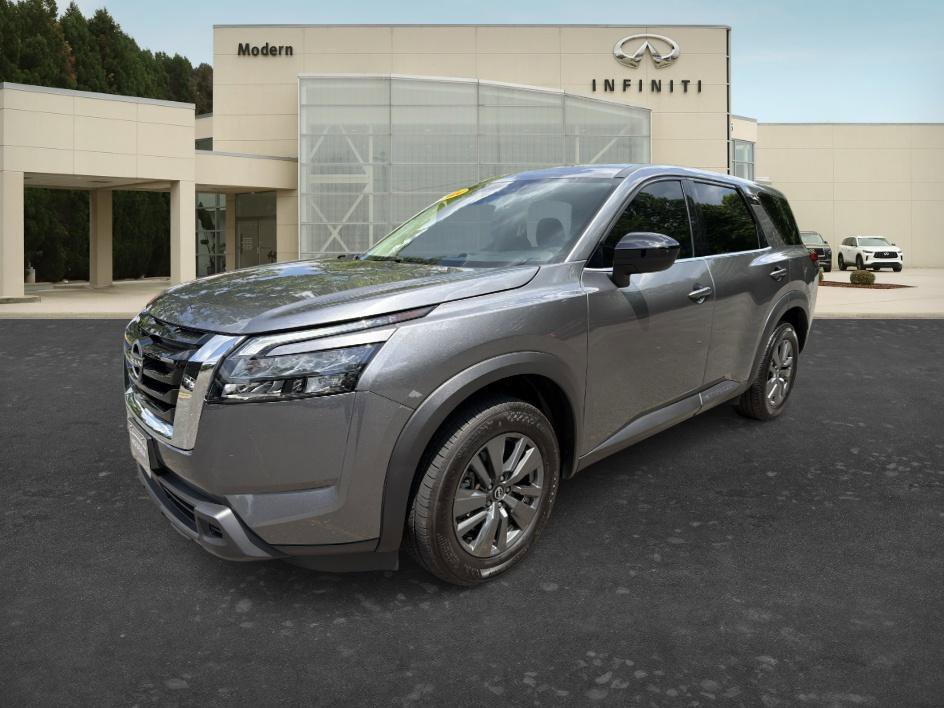 Used 2024 Nissan Pathfinder S AWD/4WD image 1
