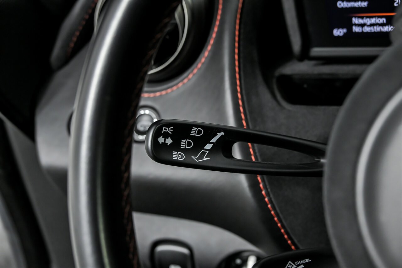 Used 2018 McLaren 720S image 32