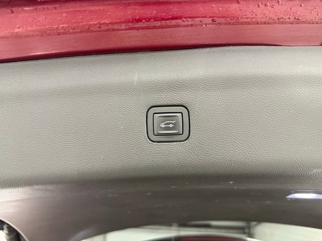 Used 2019 Buick Enclave Essence FWD image 9
