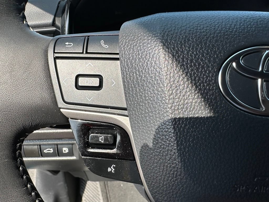 Used 2025 Toyota Camry SE w/ Multimedia Upgrade Package FWD image 14
