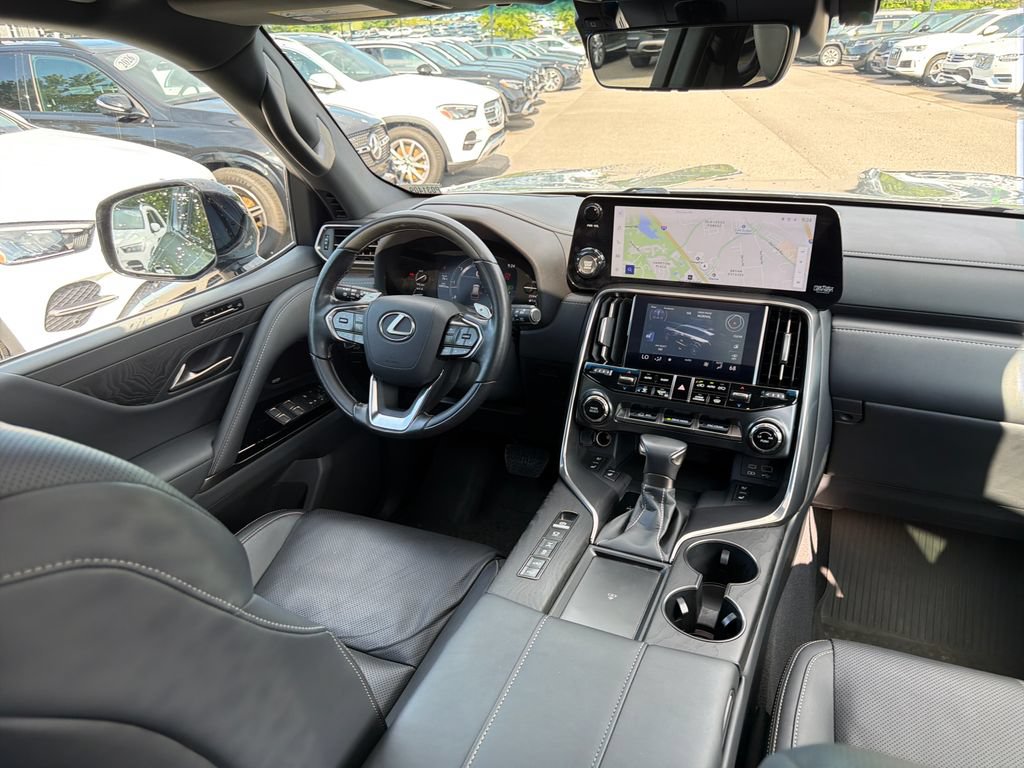 Used 2023 Lexus LX 600 4WD w/ Appearance Package image 63