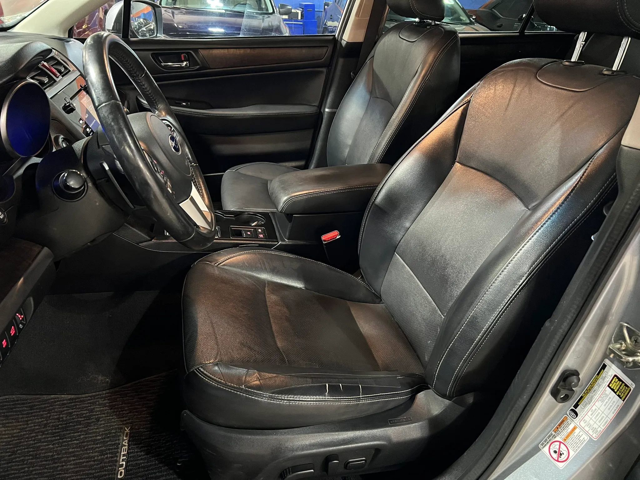 Used 2017 Subaru Outback 2.5i Limited AWD/4WD image 10