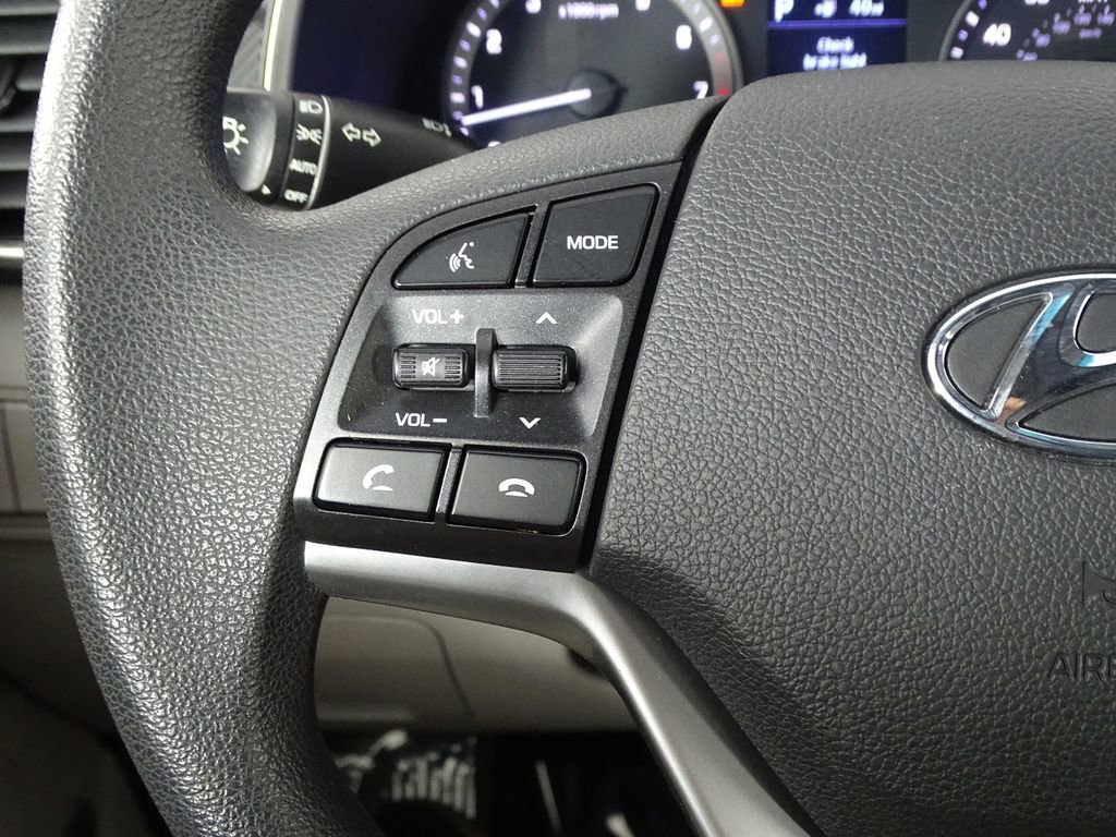 Used 2020 Hyundai Tucson SE image 18