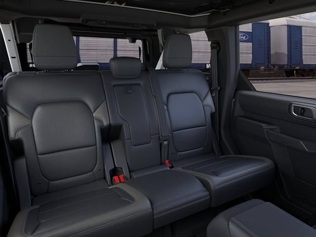 New 2026 Ford Bronco Outer Banks AWD/4WD image 11
