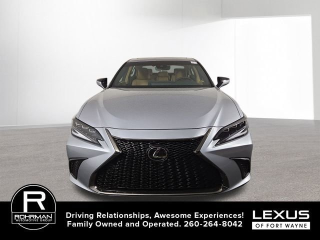 New 2025 Lexus ES 300h F Sport image 3