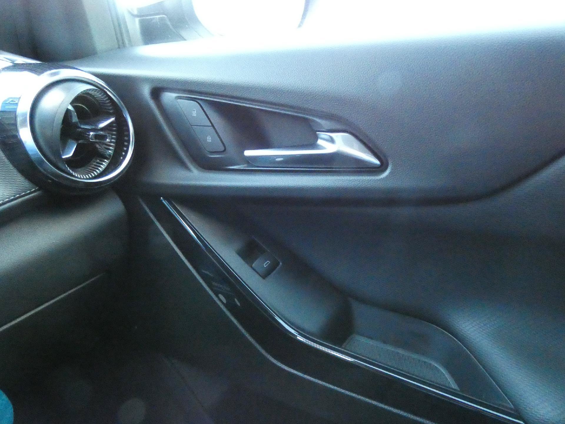 Certified 2025 Chevrolet Equinox LT w/ Safety and Technology Package FWD image 24