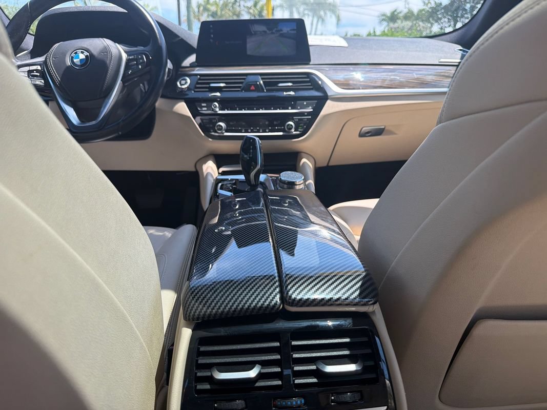 Used 2018 BMW 530e xDrive AWD/4WD image 21