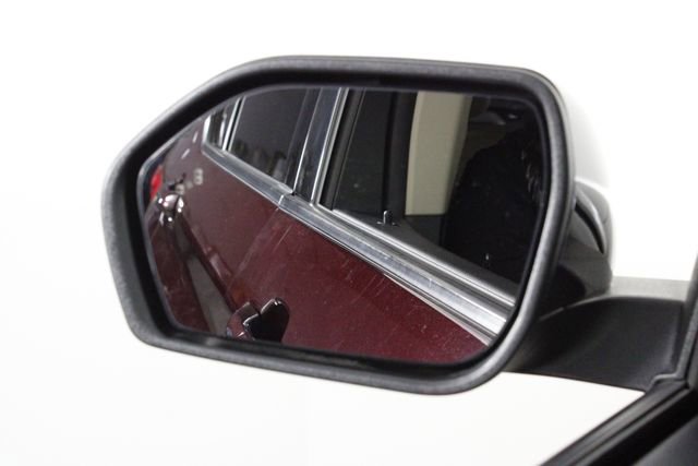 Used 2022 Ford Explorer Limited w/ Equipment Group 301A image 40