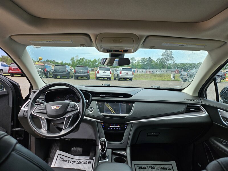 Used 2019 Cadillac XT5 Premium Luxury w/ Driver Assist Package AWD/4WD image 10