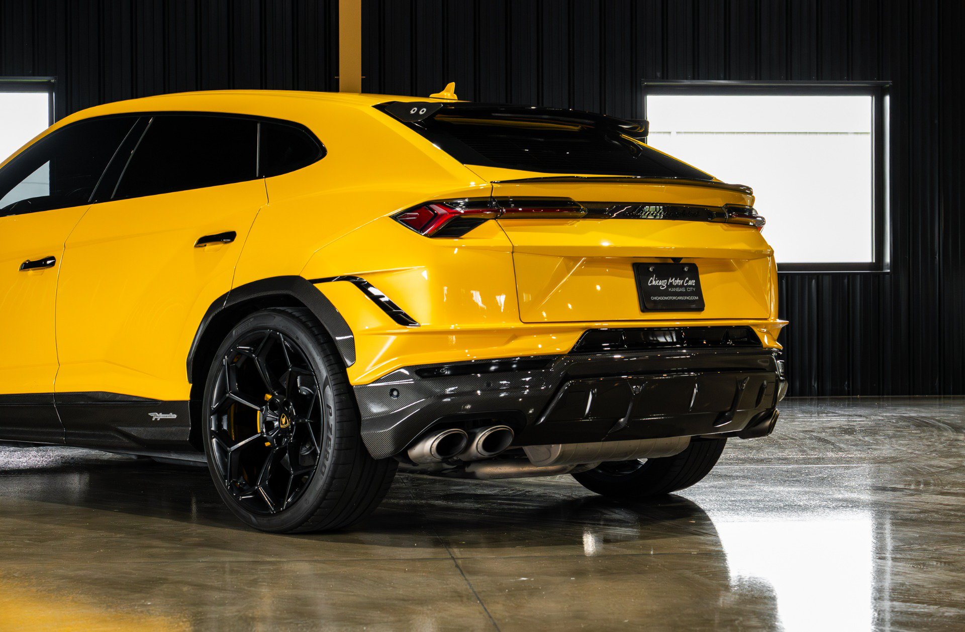 Used 2024 Lamborghini Urus Performante AWD/4WD image 37